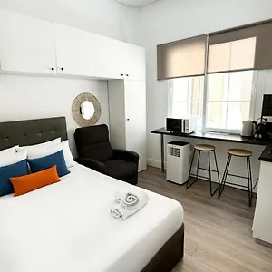 Apartment Stylish Centre - Grand House, Gibraltar